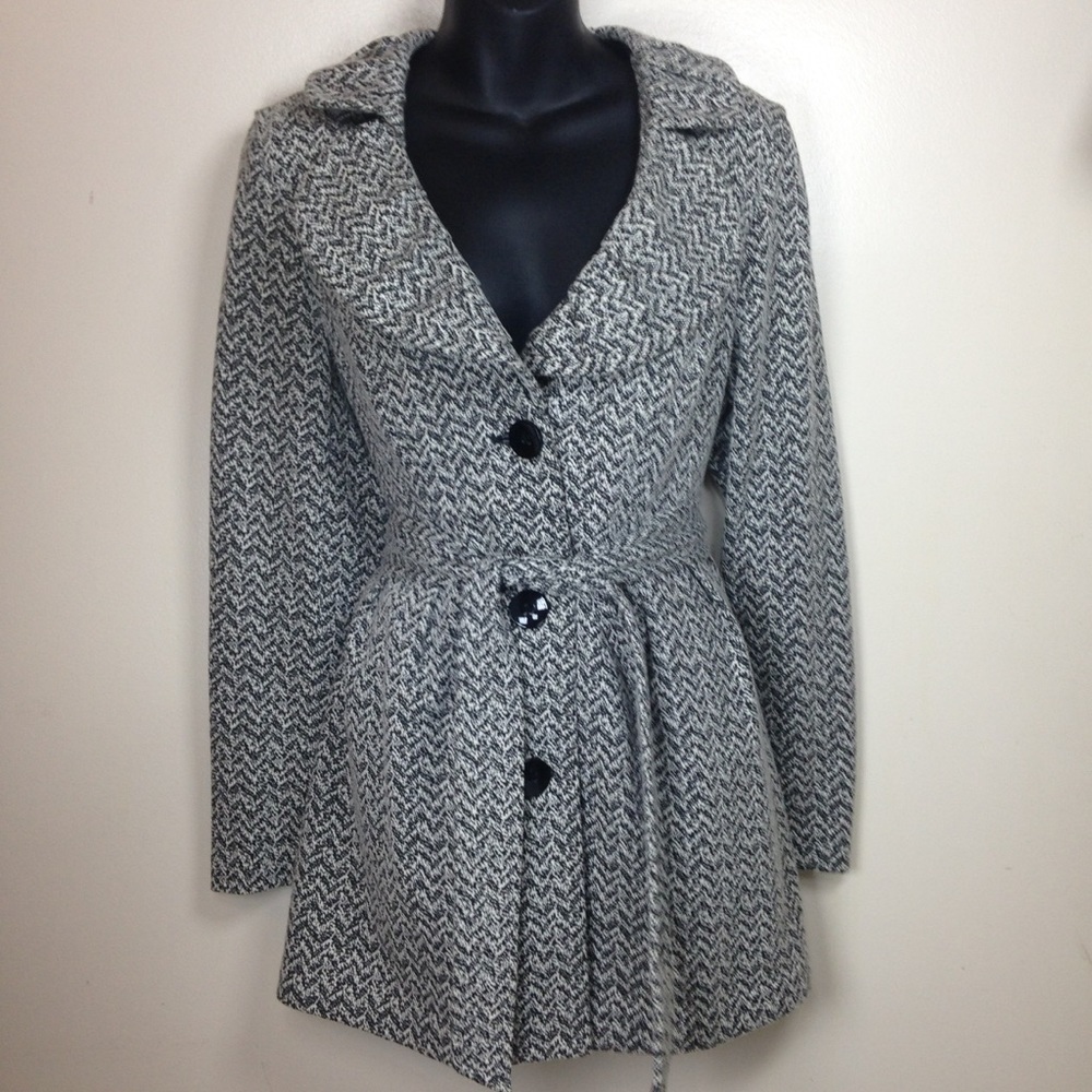 Elena Solano peplum b/w jacket w/belt.  Size M
